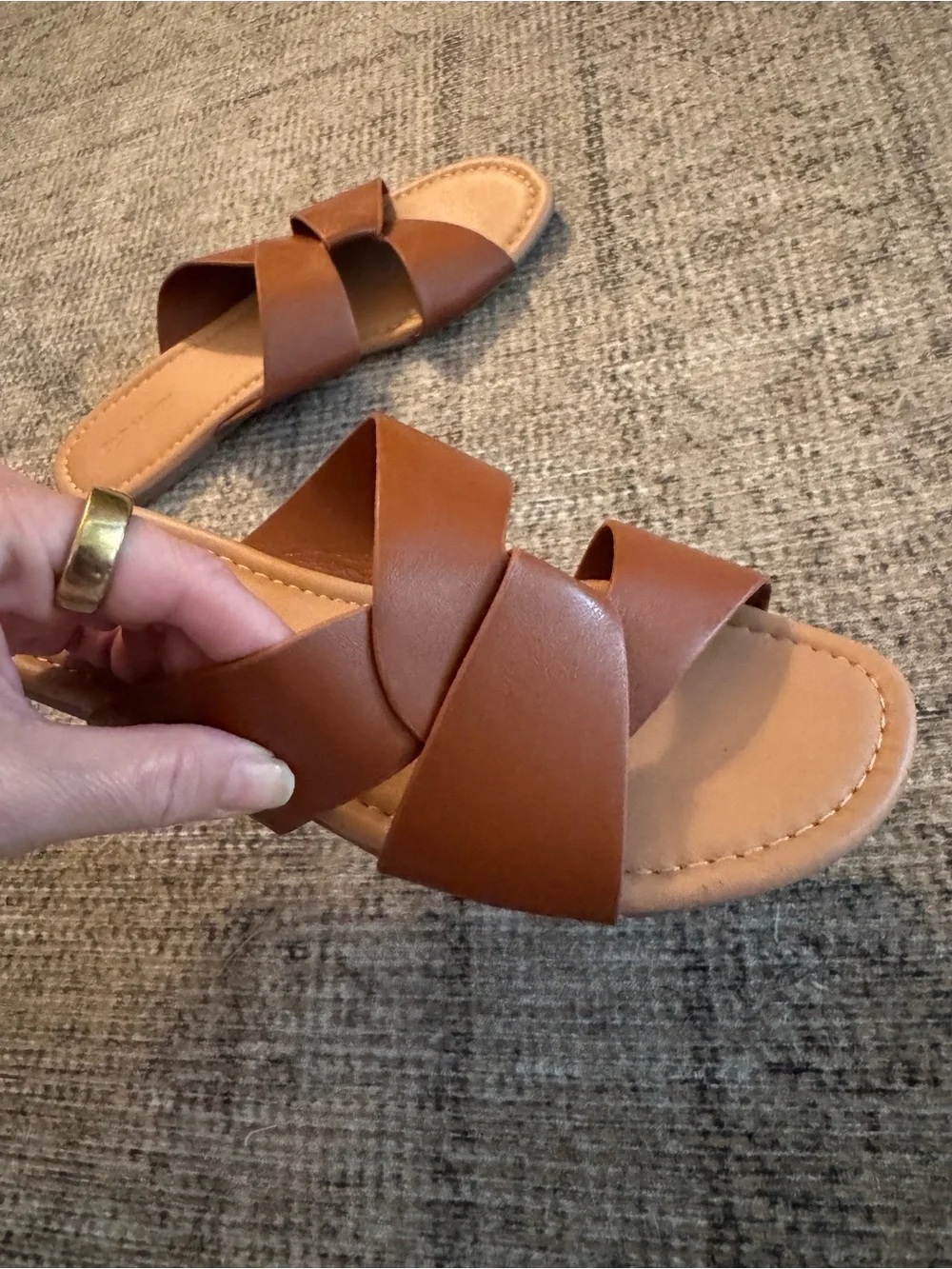 Old Navy Cognac Brown Knotted Slide Sandals Size 7 - Picture 4 of 7